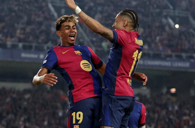 Barca quá mạnh so với Dortmund.