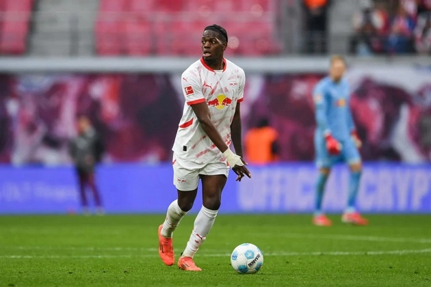 Liverpool và Tottenham muốn có hậu vệ Castello Lukeba.